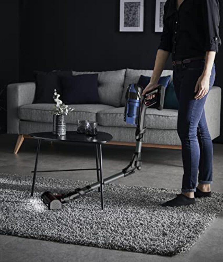 Aspirateur balai sans fil Rowenta, modèle Aqua, tube flexible, 150 Airwatt, batterie amovible longue durée, autonomie jusqu'à 45 minutes, X-Force Flex 12,60 RH98C8WO